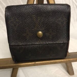Louis Vuitton Elise Wallet GUC